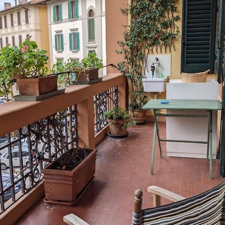 Double Bedroom In Beautiful 30'S Style Apartment Φλωρεντία Εξωτερικό φωτογραφία
