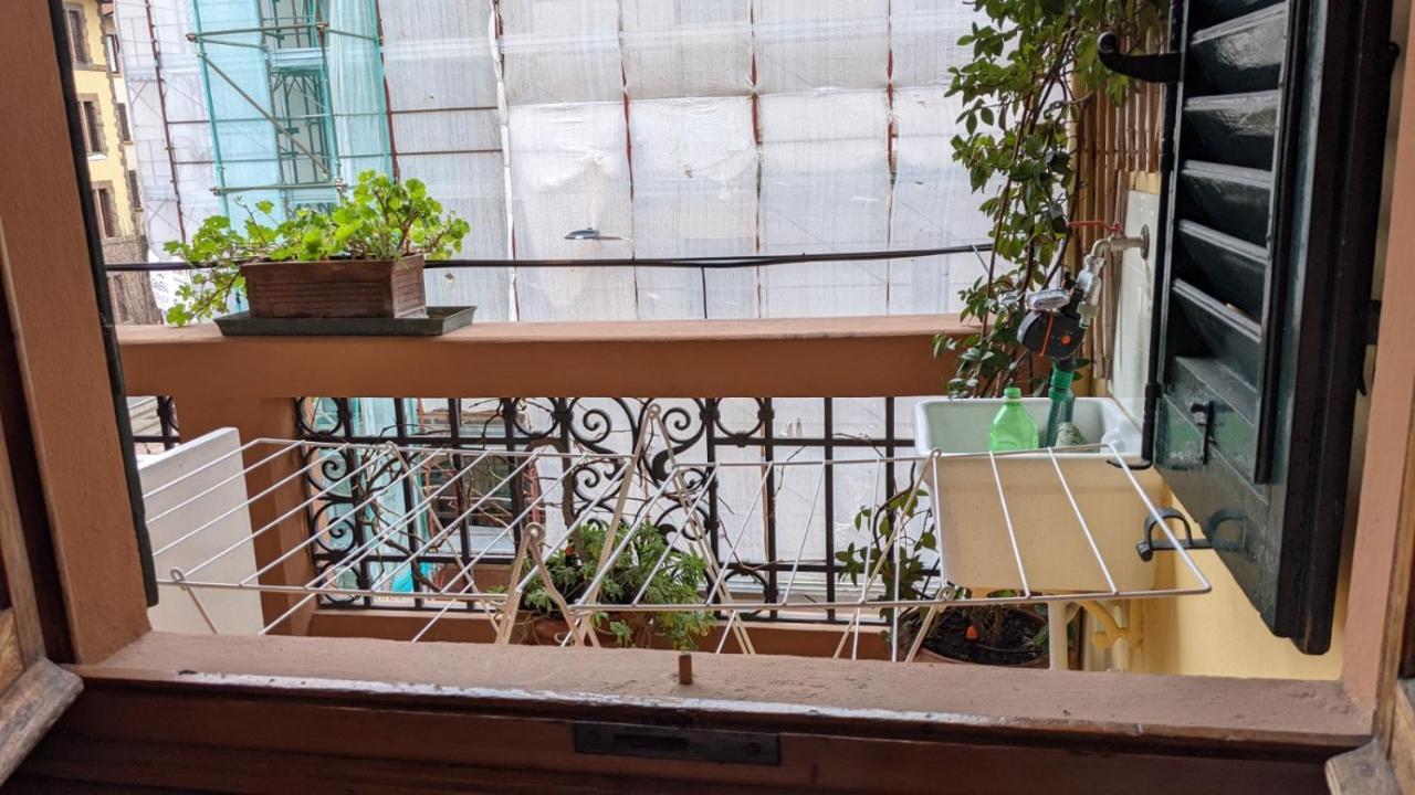 Double Bedroom In Beautiful 30'S Style Apartment Φλωρεντία Εξωτερικό φωτογραφία